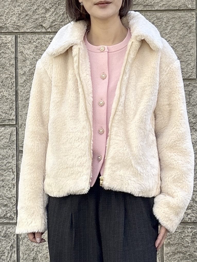 たけねぇさんの「OPAQUE.CLIP｜ピンストライプイージーワイドパンツ【吸湿発熱／ストレッチ／洗濯機OK】」を使ったコーディネート