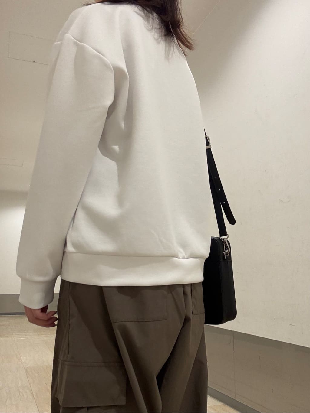 Renaさんの「tk.TAKEO KIKUCHI｜バギーバレルカーゴパンツ」を使ったコーディネート