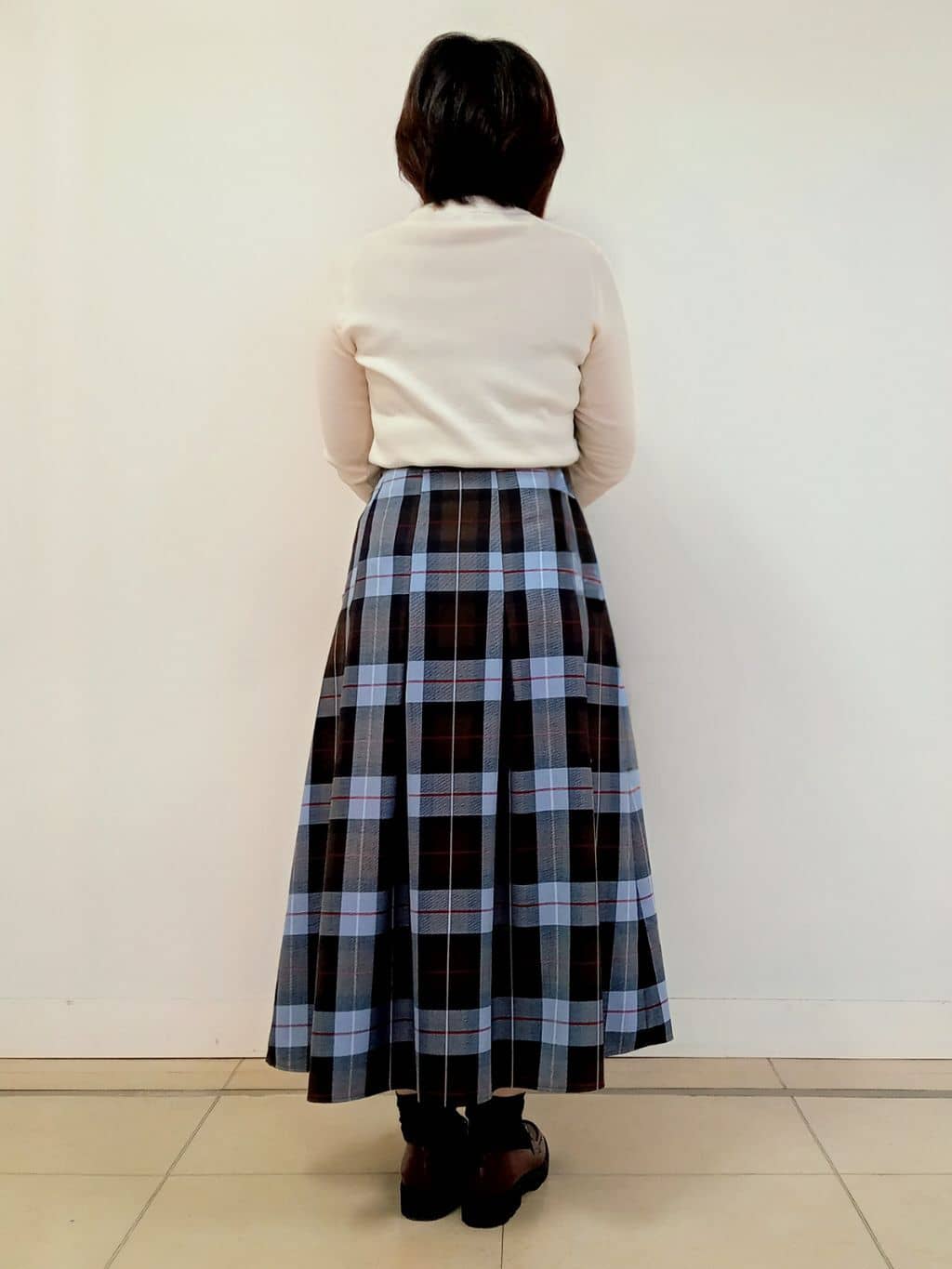 emiさんの「DRESSTERIOR｜ストレッチフルニードルニット」を使ったコーディネート