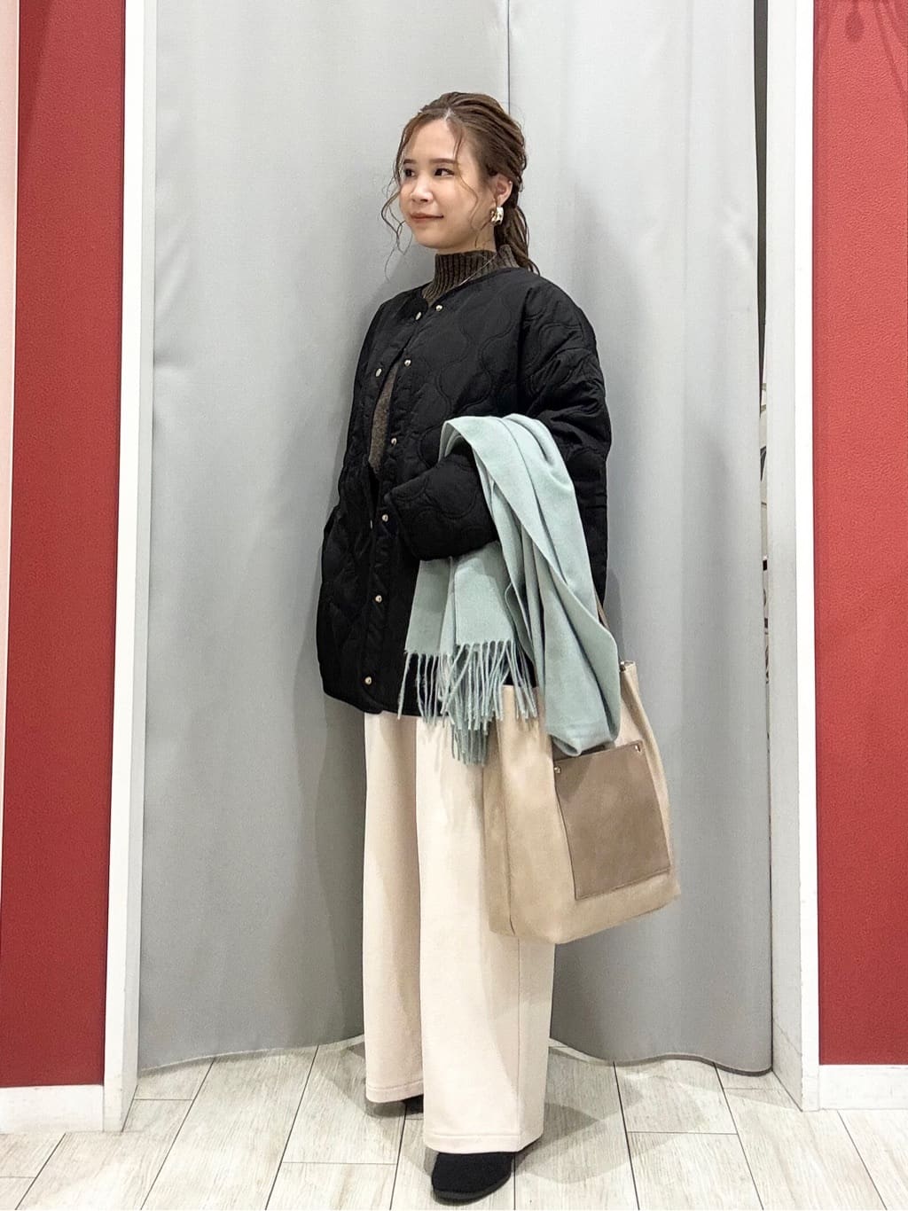 shioさんの「SHOO･LA･RUE｜【S-LL】ゆるシルエットな メランジタートルニット」を使ったコーディネート
