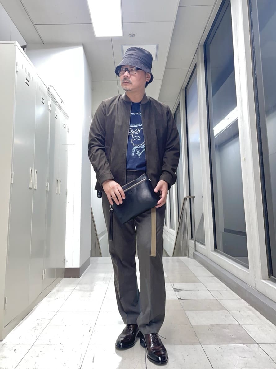 MAKOTO AIさんの「TAKEO KIKUCHI｜アマレッタ（R）スウェード MA－1 ブルゾン」を使ったコーディネート