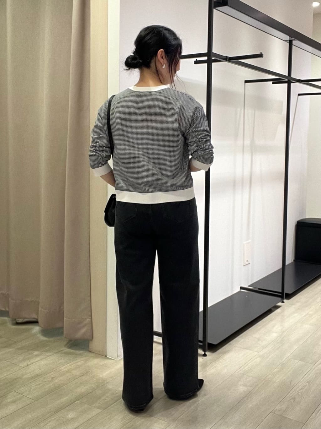 TOMOMIさんの「INDIVI｜【軽く羽織れる/洗える】ジャケット風カーディガン」を使ったコーディネート