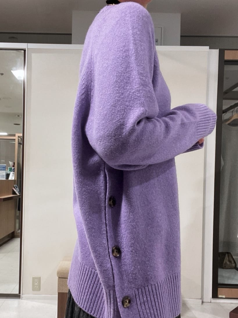 IWAMOさんの「UNTITLED｜【重ね着もおすすめ/洗える】ウールカシミヤ クルーネックニット」を使ったコーディネート