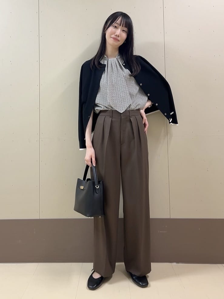 sechiさんの「UNTITLED｜【アンサンブル可/薄手】ベーシッククルーネックカーディガン」を使ったコーディネート