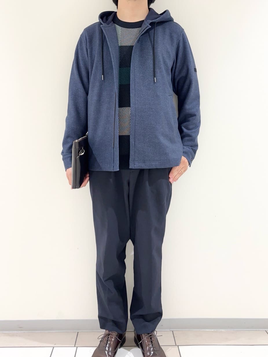 及川さんの「TAKEO KIKUCHI｜【JUST ONE LAYER】ダウンファブリックZIPパーカー」を使ったコーディネート