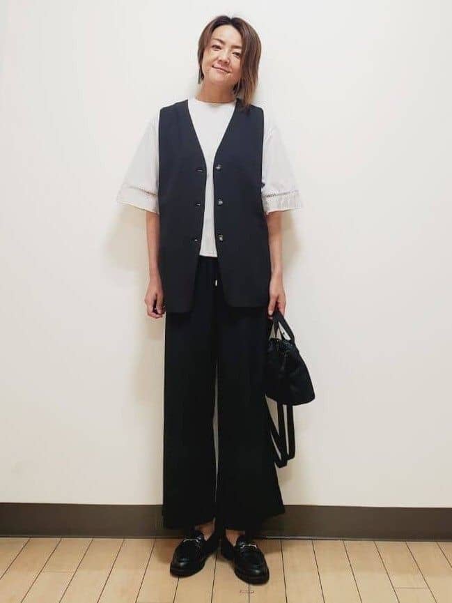 yuuさんの「Reflect｜【ウエスト総ゴム／セットアップ／単品使いOK◎】ベスト＋ストレートパンツセット」を使ったコーディネート