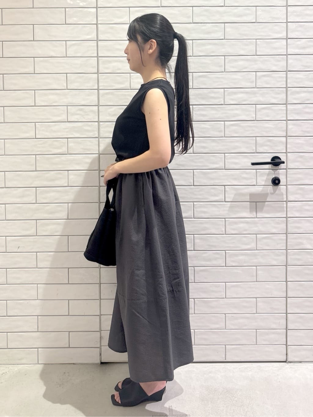 ayumiさんの「OPAQUE.CLIP｜配色サッカードッキングワンピース【洗濯機洗い可】」を使ったコーディネート