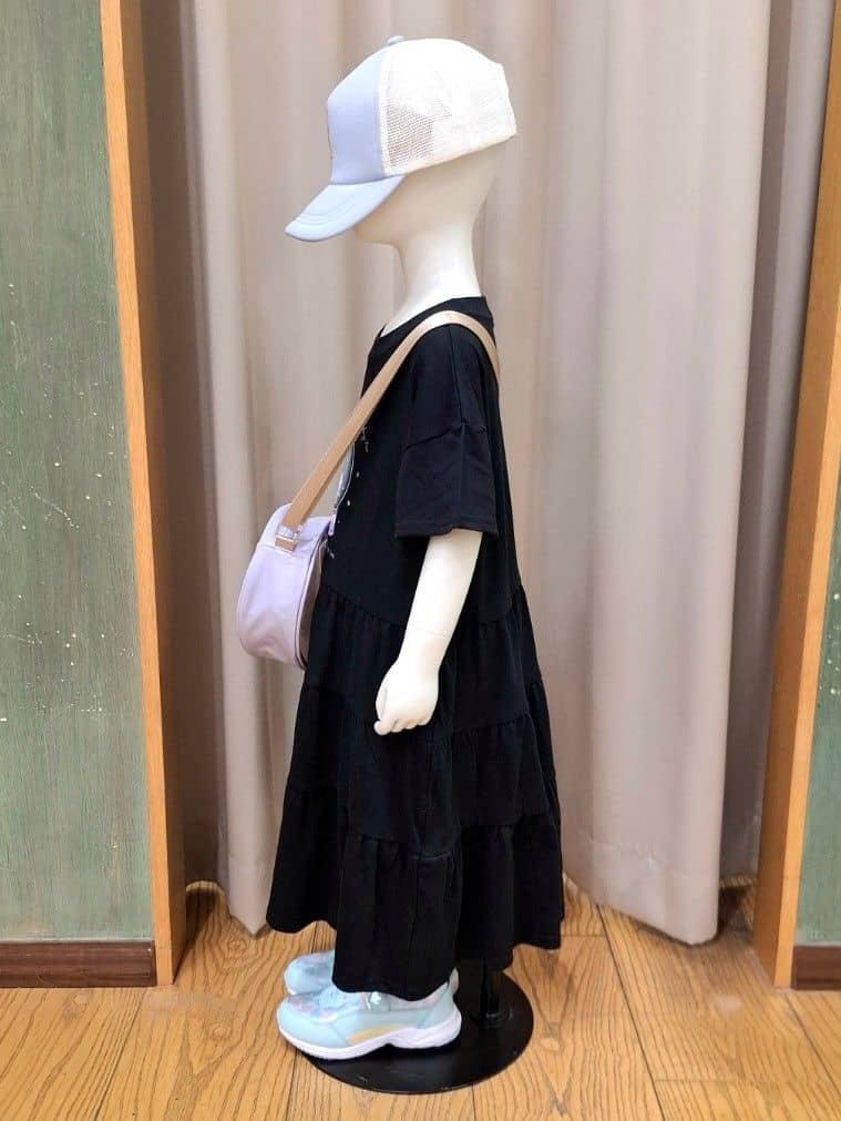 haruさんの「SHOO･LA･RUE｜スノードームプリントティアードカットワンピ」を使ったコーディネート