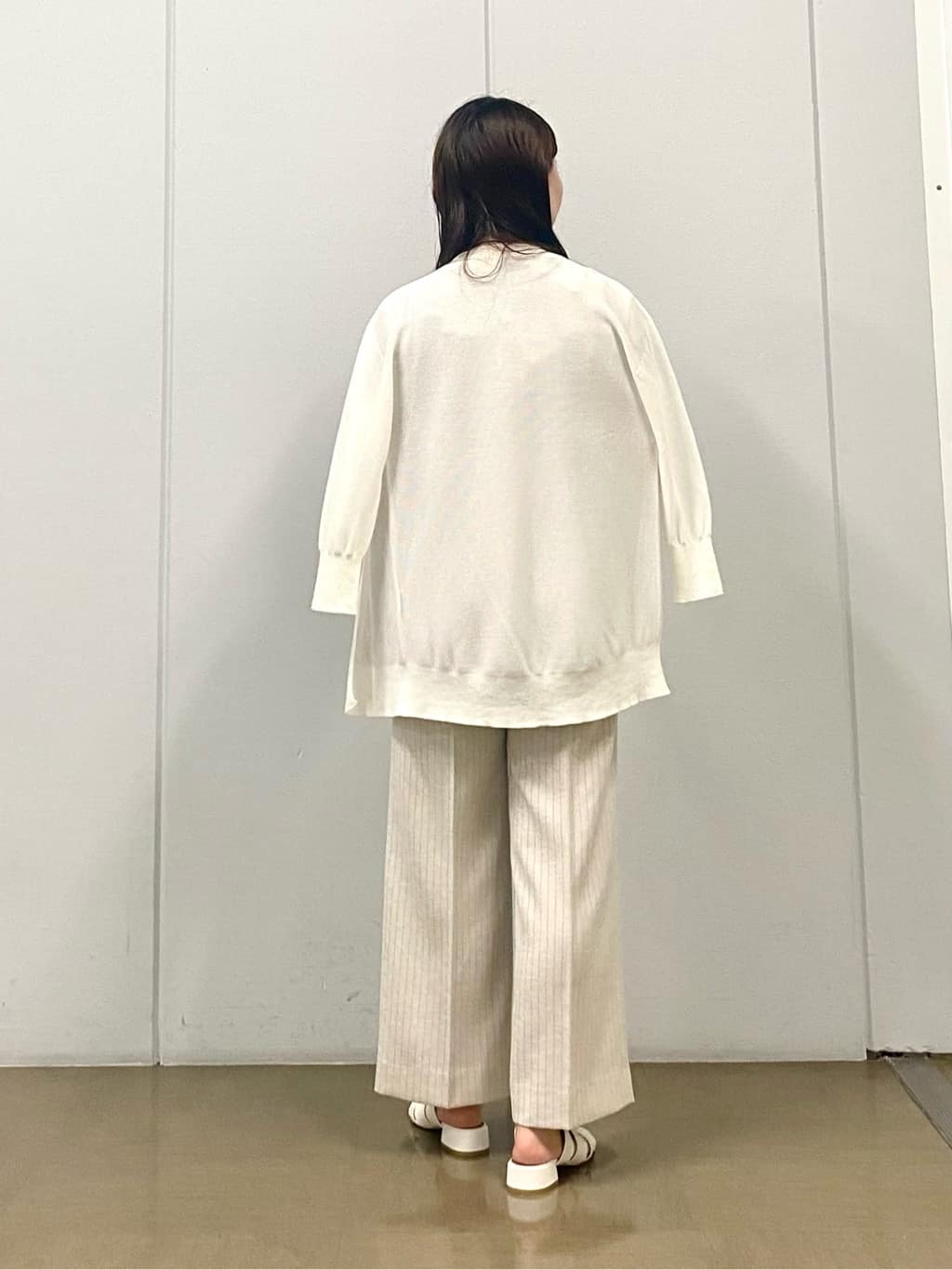 misakiさんの「INDIVI｜【バックシャン】デザインTブラウス」を使ったコーディネート