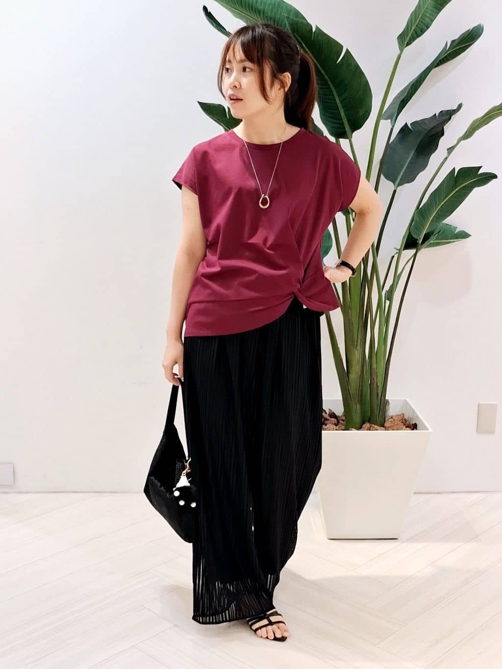 YuKaRiさんの「UNTITLED｜【洗える／セットアップ可能】ラッセルワイドパンツ」を使ったコーディネート