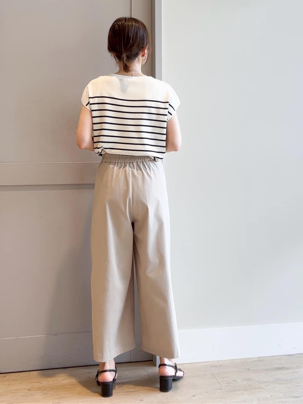 yamakoさんの「grove｜サマーハイパーストレッチワイドパンツ」を使ったコーディネート