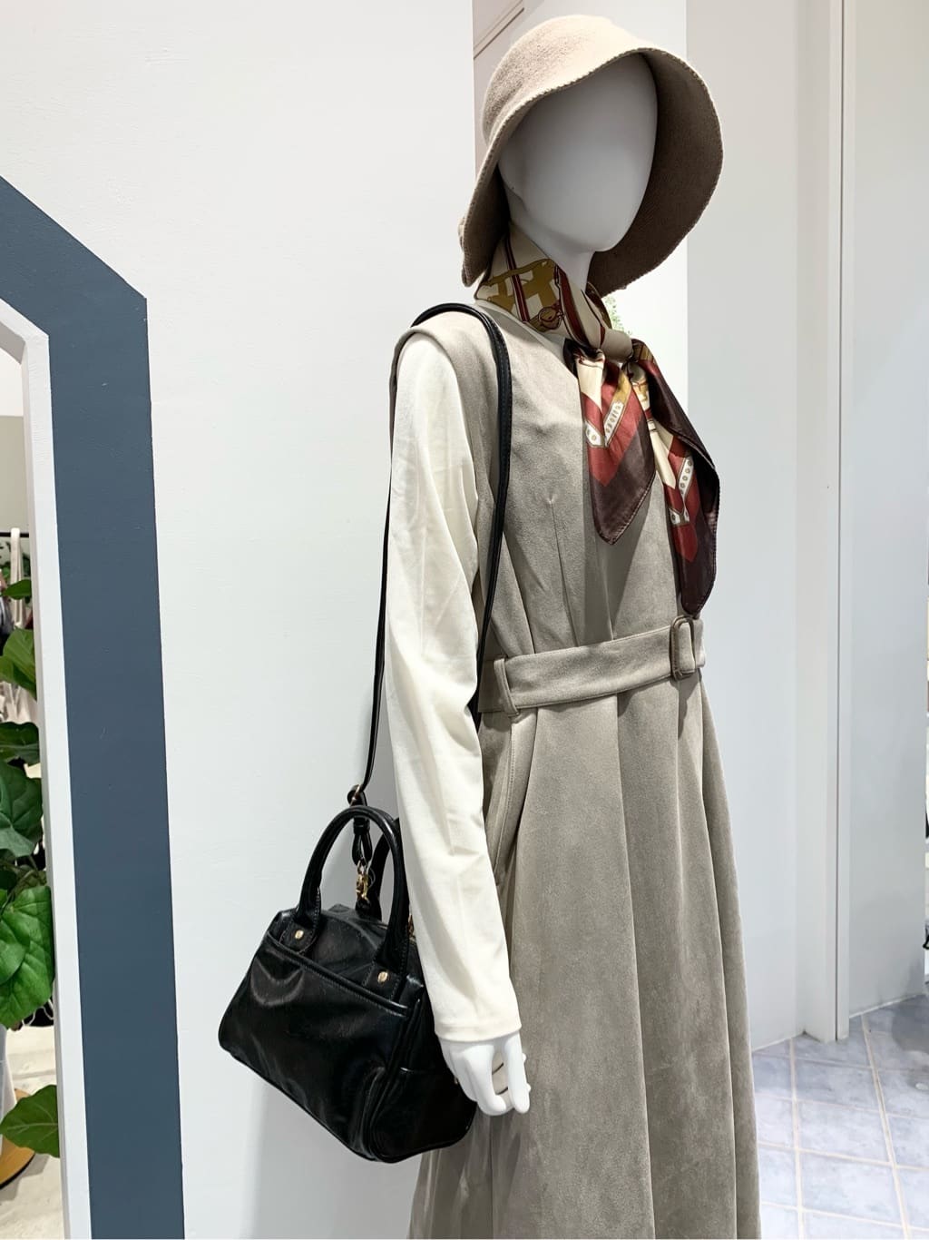 みいちゃんさんの「grove｜ワイドハンドル2WAYボストンバッグ」を使ったコーディネート