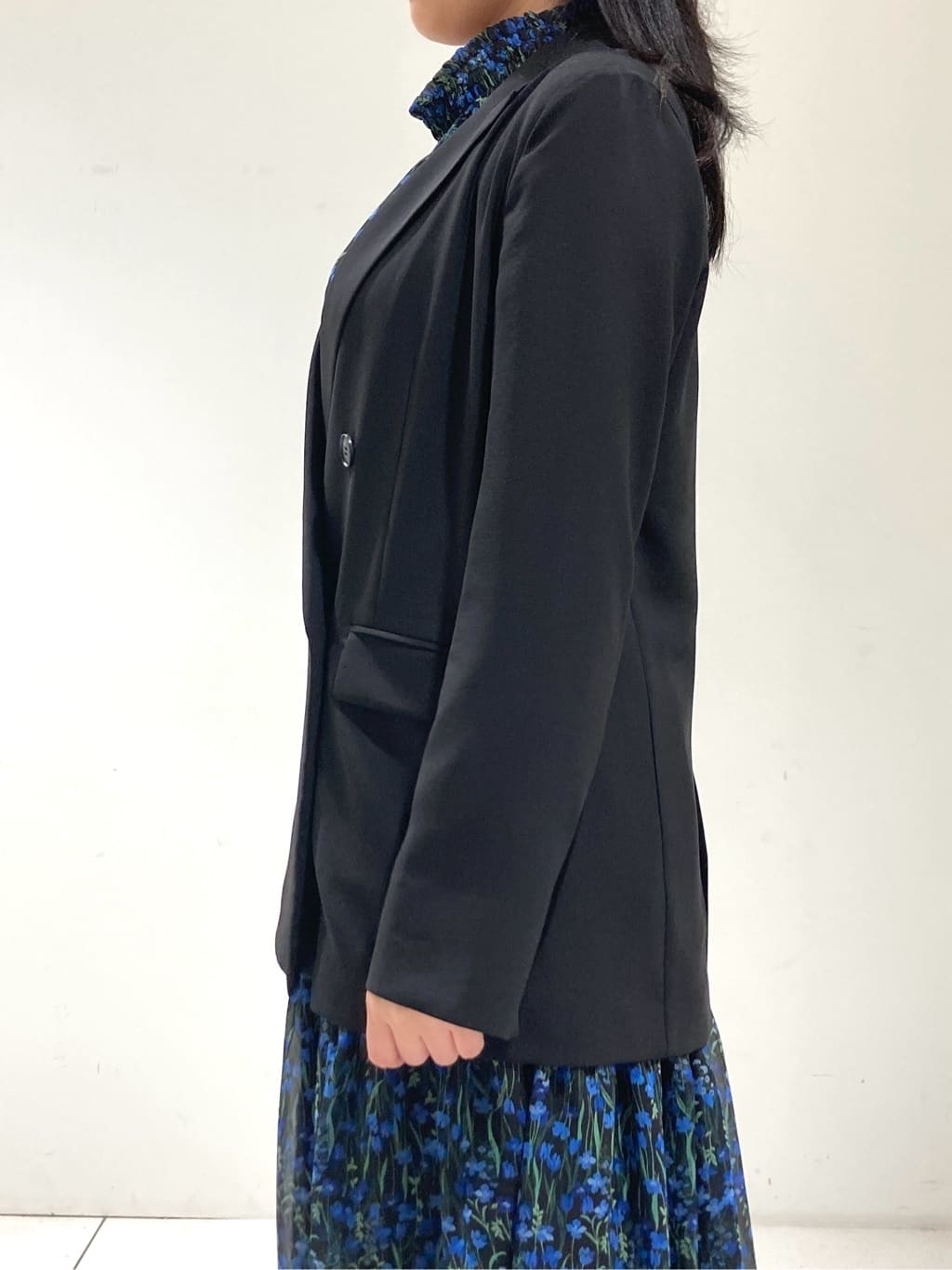 momokoさんの「INDIVI｜【軽く羽織れる！】ダブルジャケット」を使ったコーディネート