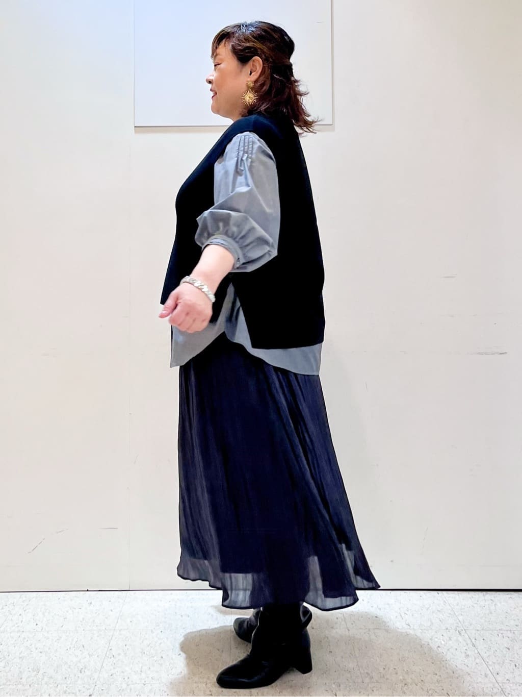 kimmyさんの「Reflect｜【程よいゆとり感／体型カバー】ピンタックデザインシャンブレーブラウス」を使ったコーディネート