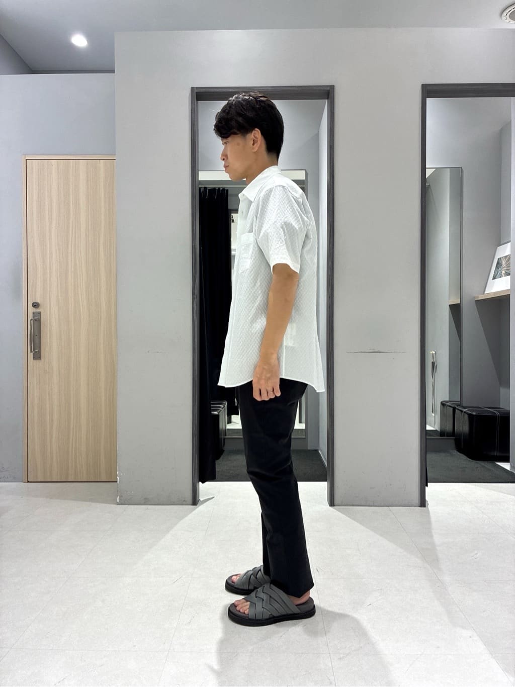 わいずみさんの「TAKEO KIKUCHI｜【抗菌防臭／5サイズ展開】ハイゲージポンチ Tシャツ」を使ったコーディネート
