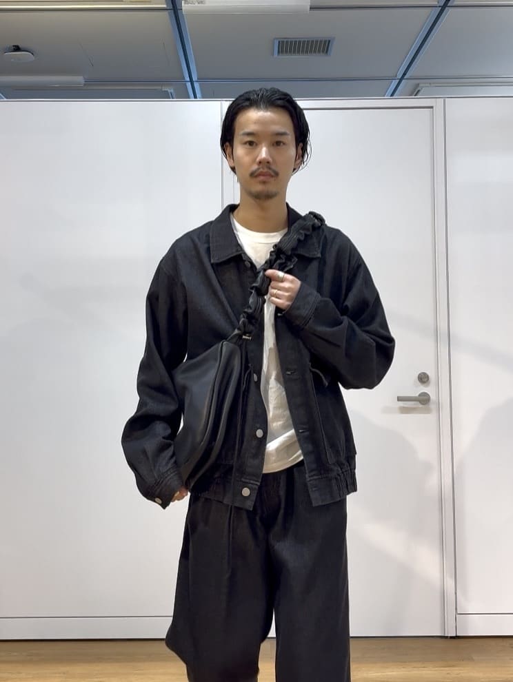 北浦歩大さんの「tk.TAKEO KIKUCHI｜ドロストショルダーバッグ」を使ったコーディネート