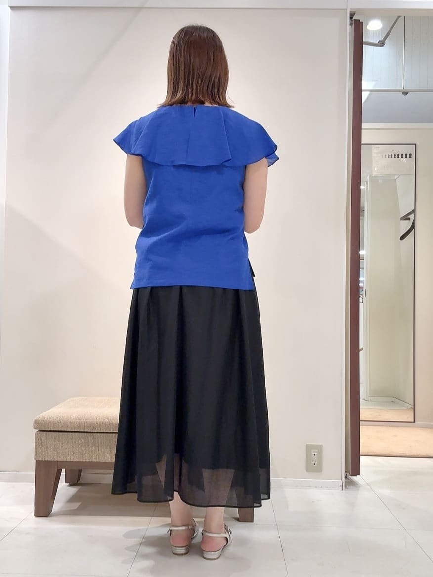 YUIさんの「UNTITLED｜【きれいめ/洗える/フリル】ラッフルシアーブラウス」を使ったコーディネート