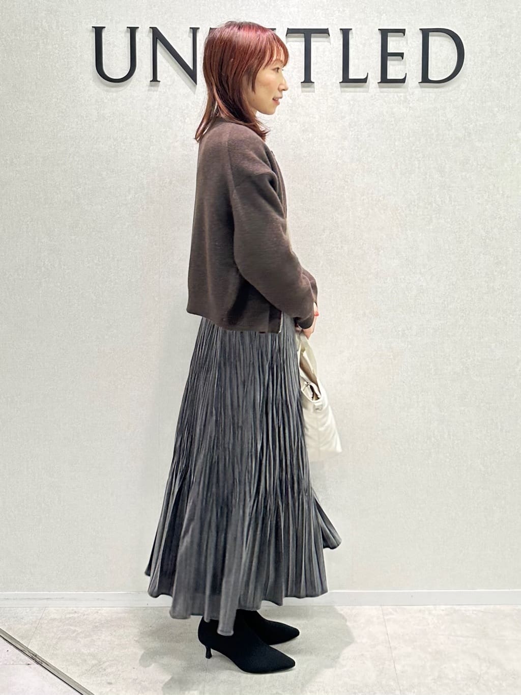 Miwaさんの「UNTITLED｜【アンサンブル可/洗える】シルクウールカシミヤ ドルマンスリーブニット」を使ったコーディネート