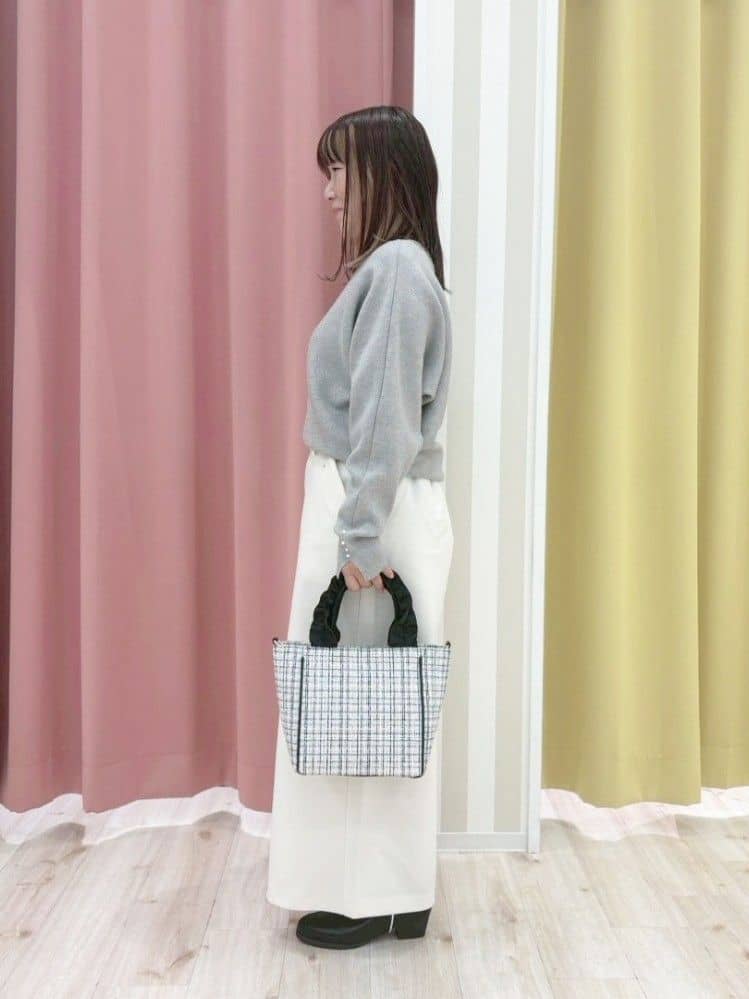 ゆーんさんの「SHOO･LA･RUE｜【撥水/洗える】ショートフーディーダウン」を使ったコーディネート