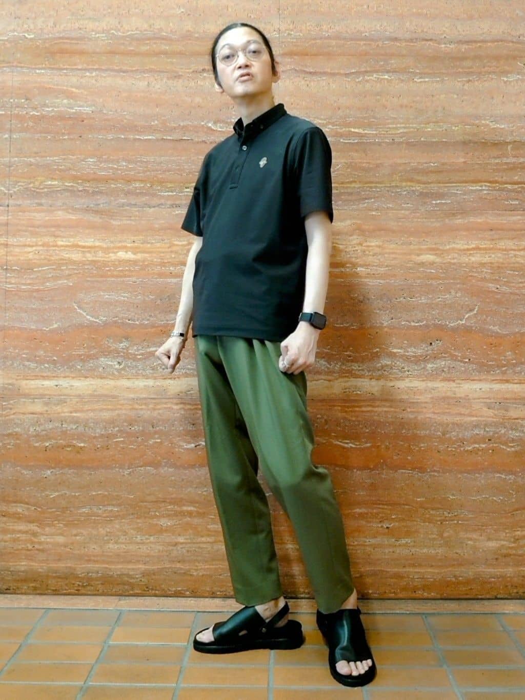 かしげるさんの「TAKEO KIKUCHI｜【COOL CITY WEAR】エアートール ポロシャツ /接触冷感・通気性」を使ったコーディネート