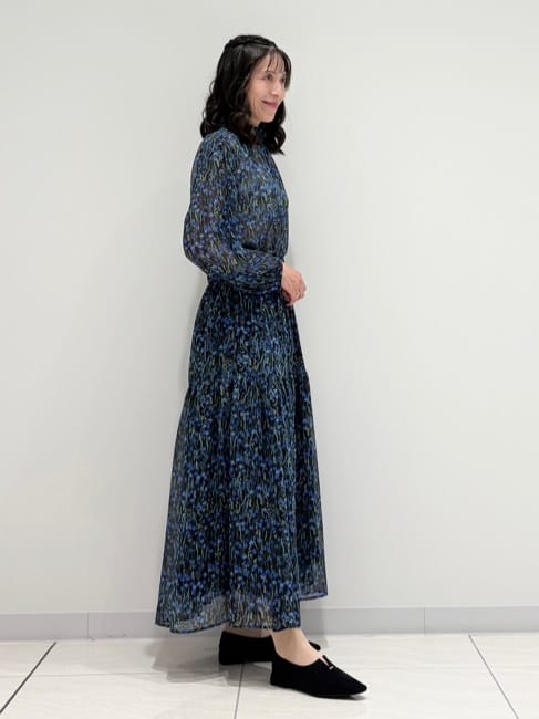 kayoさんの「INDIVI｜【秋映え柄/セットアップ可能】フラワーシフォンブラウス」を使ったコーディネート