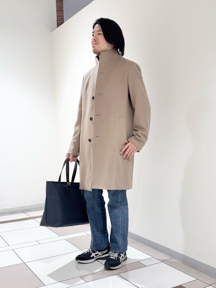 及川さんの「TAKEO KIKUCHI｜【ウールカシミヤブレンド】ビーバー調 スタンドカラー コート」を使ったコーディネート