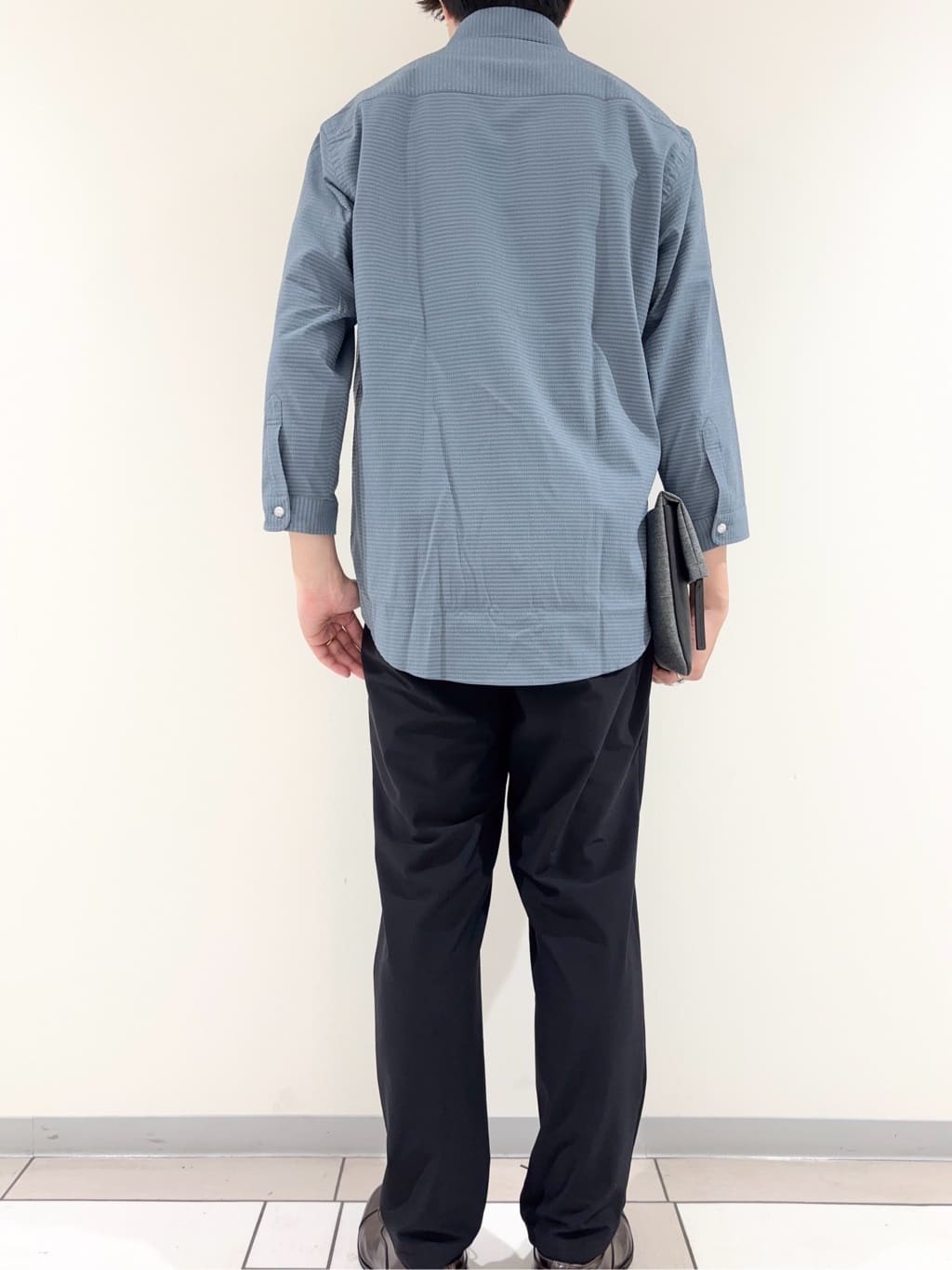 及川さんの「TAKEO KIKUCHI｜【COOL CITY WEAR】DotAir（R）サッカー シャツ」を使ったコーディネート