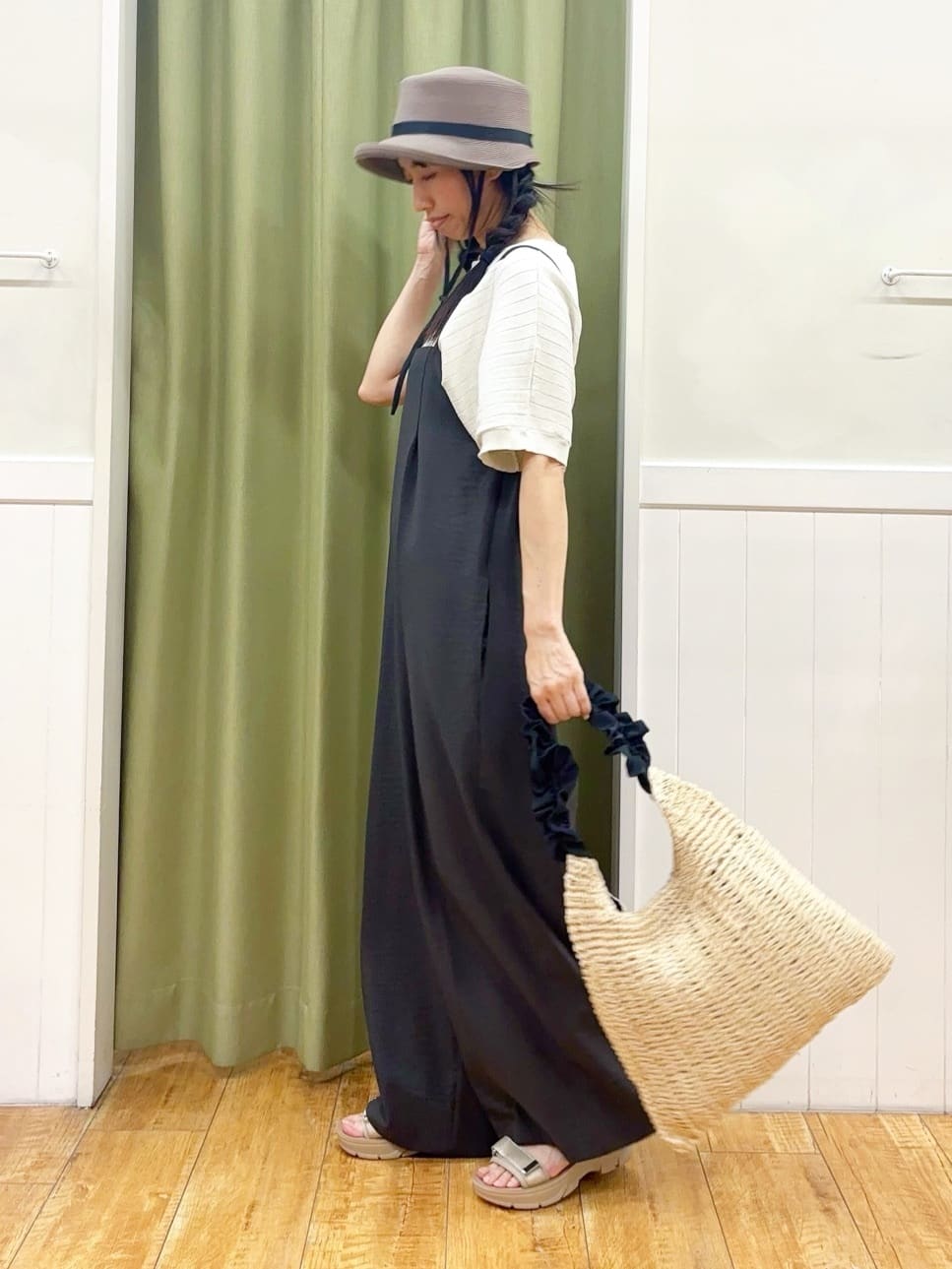 ゆうさんの「SHOO･LA･RUE｜◆【高レビュー】スポーティで上品 大人のためのテープスポサン」を使ったコーディネート