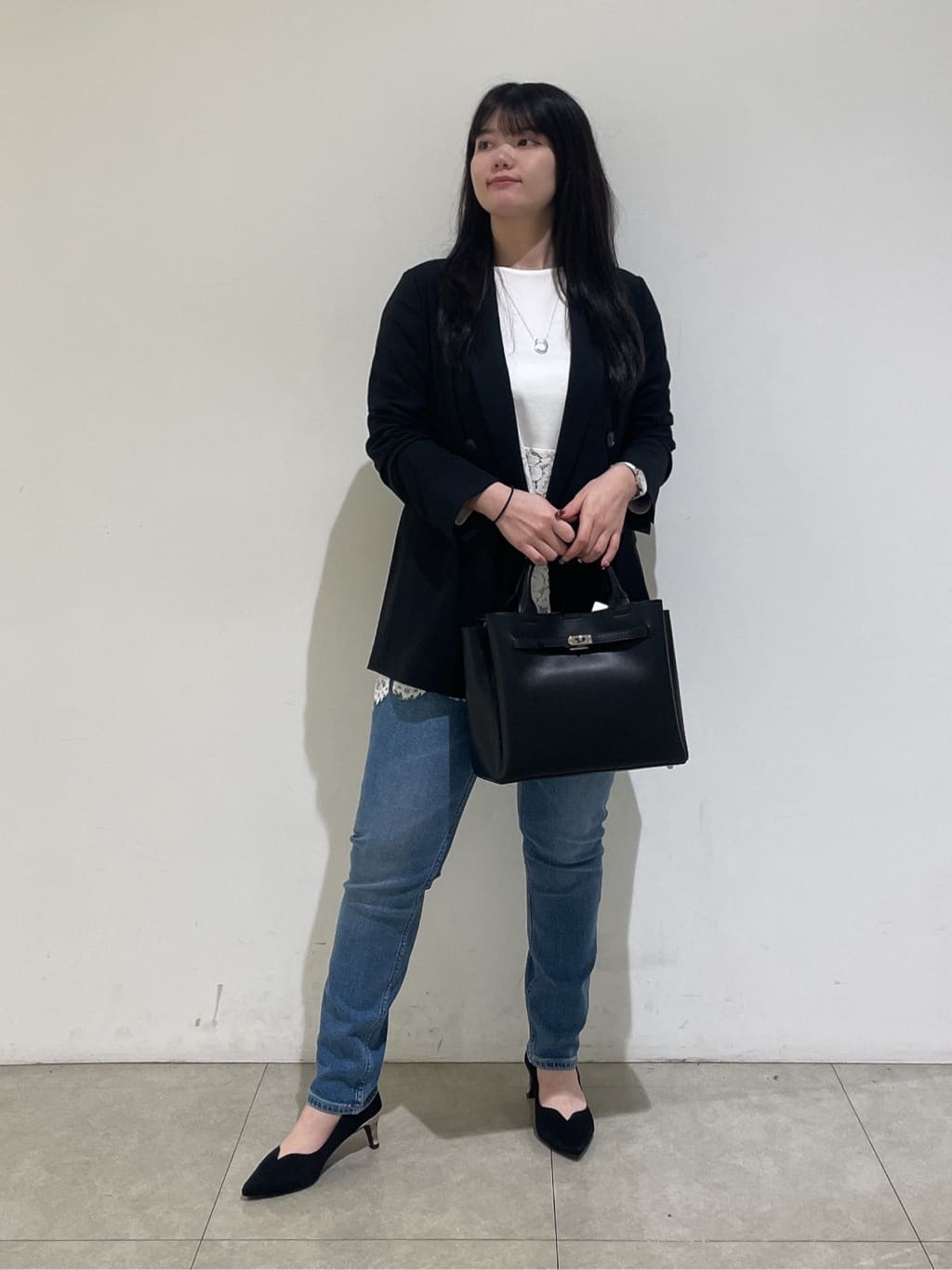 emikaさんの「INDIVI｜【軽く羽織れる！】ダブルジャケット」を使ったコーディネート