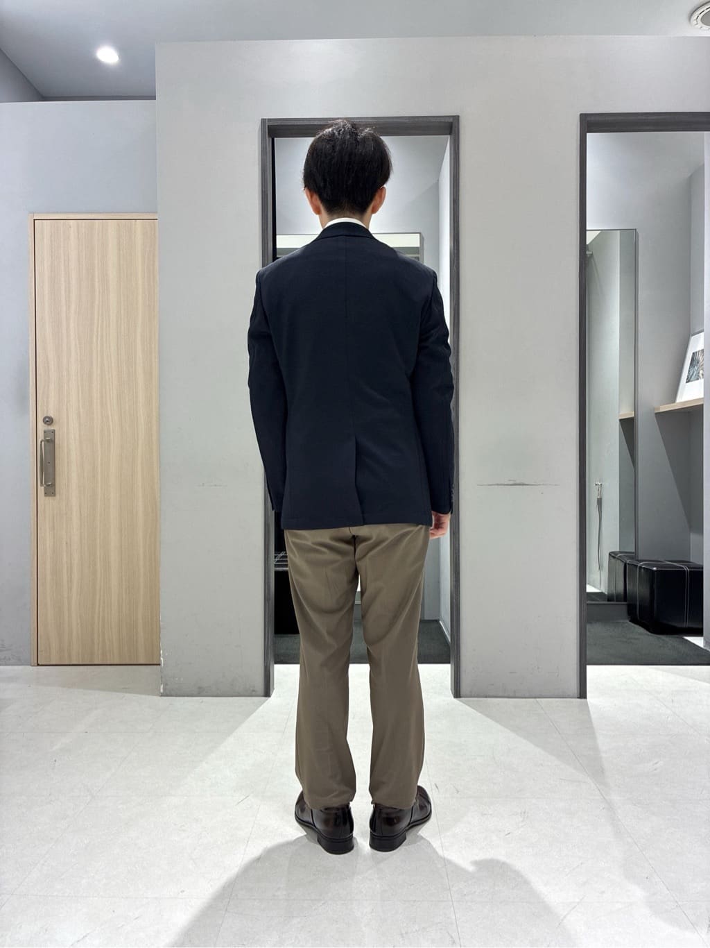 わいずみさんの「TAKEO KIKUCHI｜【360&deg;ストレッチ／セットアップ対応】None Of Stress パンツ」を使ったコーディネート