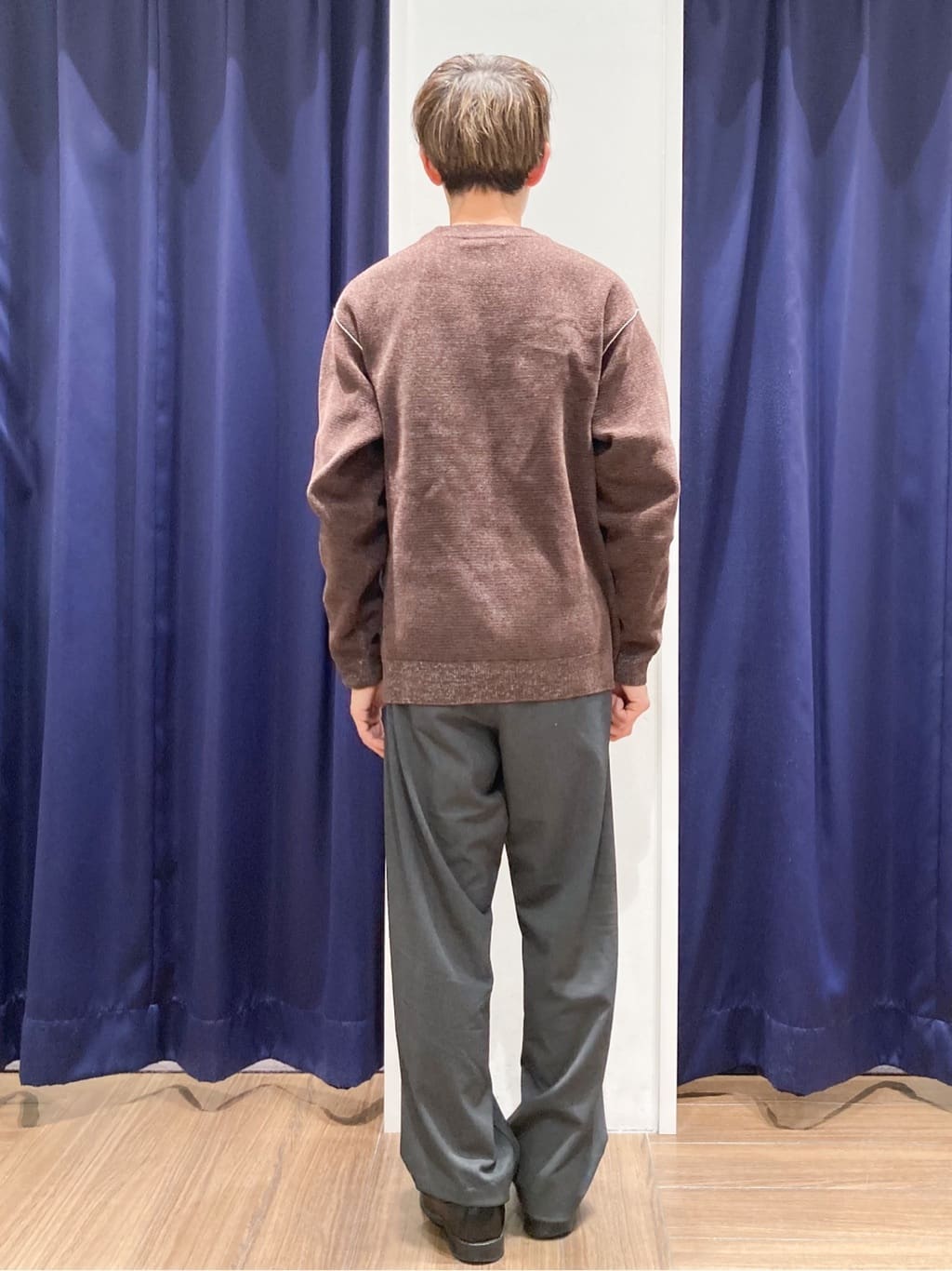 つーじーさんの「THE SHOP TK｜【大人の上品カジュアルを叶える】ハグするニット 洗濯機OK／6色展開」を使ったコーディネート