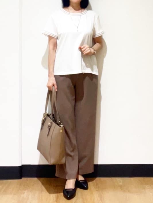 フクさんの「Reflect｜【インナーにおすすめ◎】シアーネックデザインプルオーバー」を使ったコーディネート