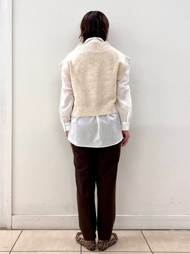 ksmさんの「Reflect｜【単品使い◎】ニットベスト＋シャツセット」を使ったコーディネート