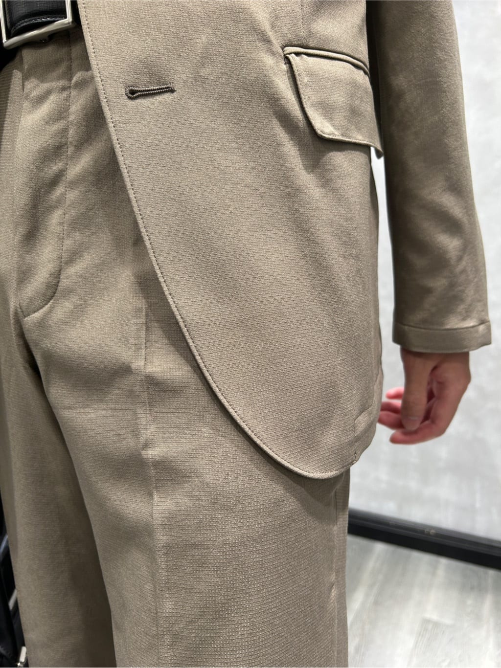 ruiさんの「TAKEO KIKUCHI｜【COOL CITY WEAR】アーバンクール ジャケット /接触冷感・吸水速乾」を使ったコーディネート