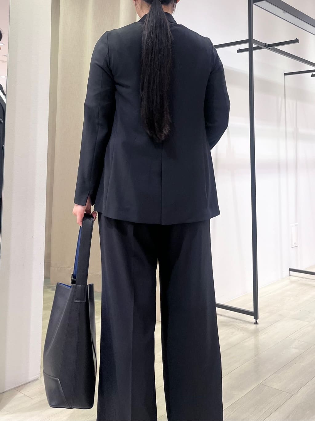 hasuさんの「INDIVI｜【軽く羽織れる！】ダブルジャケット」を使ったコーディネート