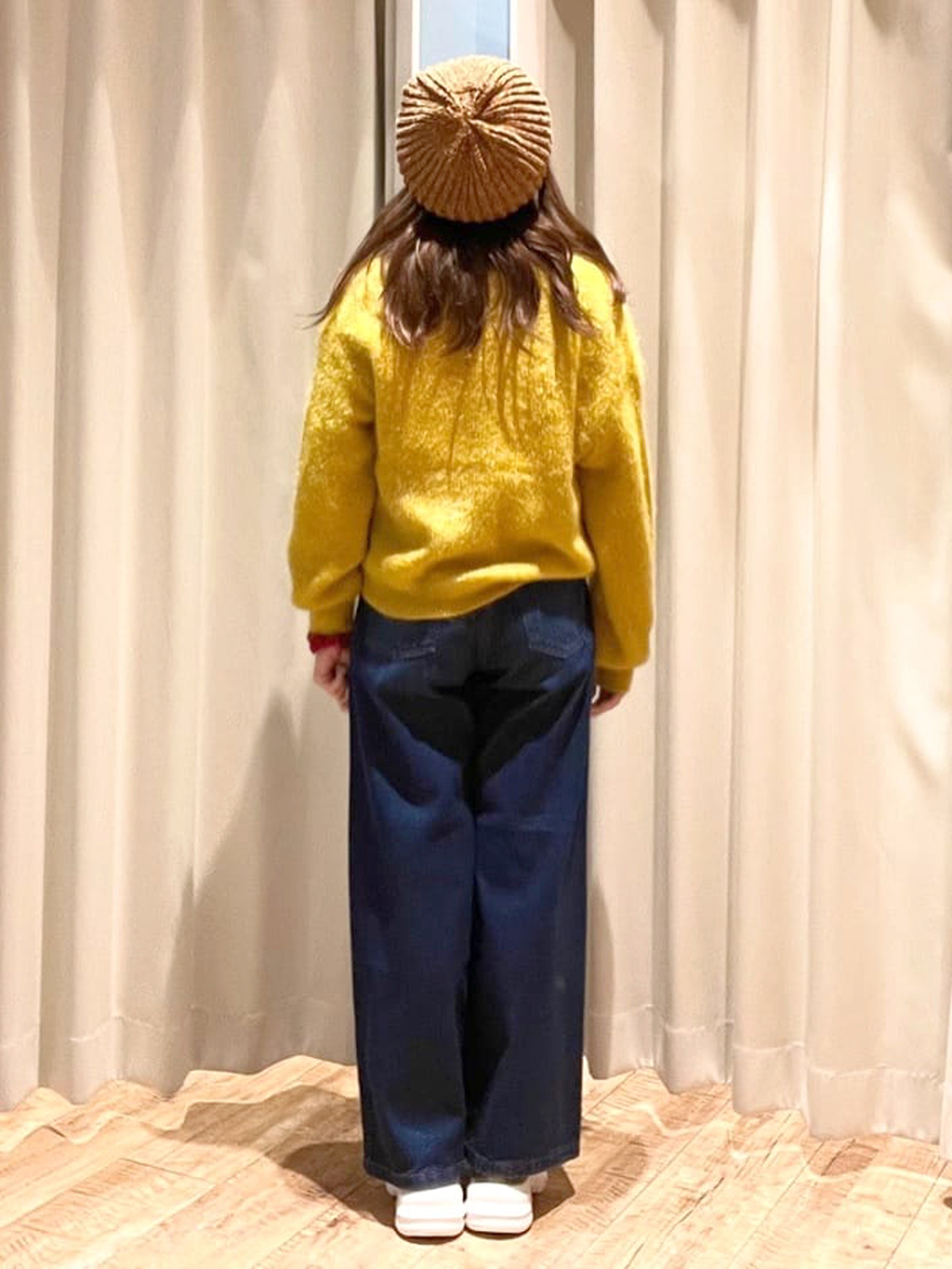 もんちゃんさんの「SHOO･LA･RUE｜【S-LL】美しく見せる ボートネックロンT」を使ったコーディネート