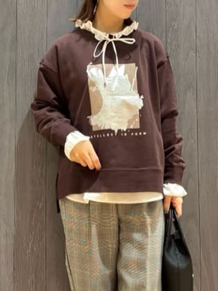 meiさんの「SHOO･LA･RUE｜グラフィックアソート裏毛スウェット」を使ったコーディネート