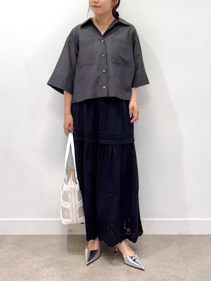 sakiiさんの「UNTITLED｜【前開き/洗える】ショート丈シアーシャツ」を使ったコーディネート