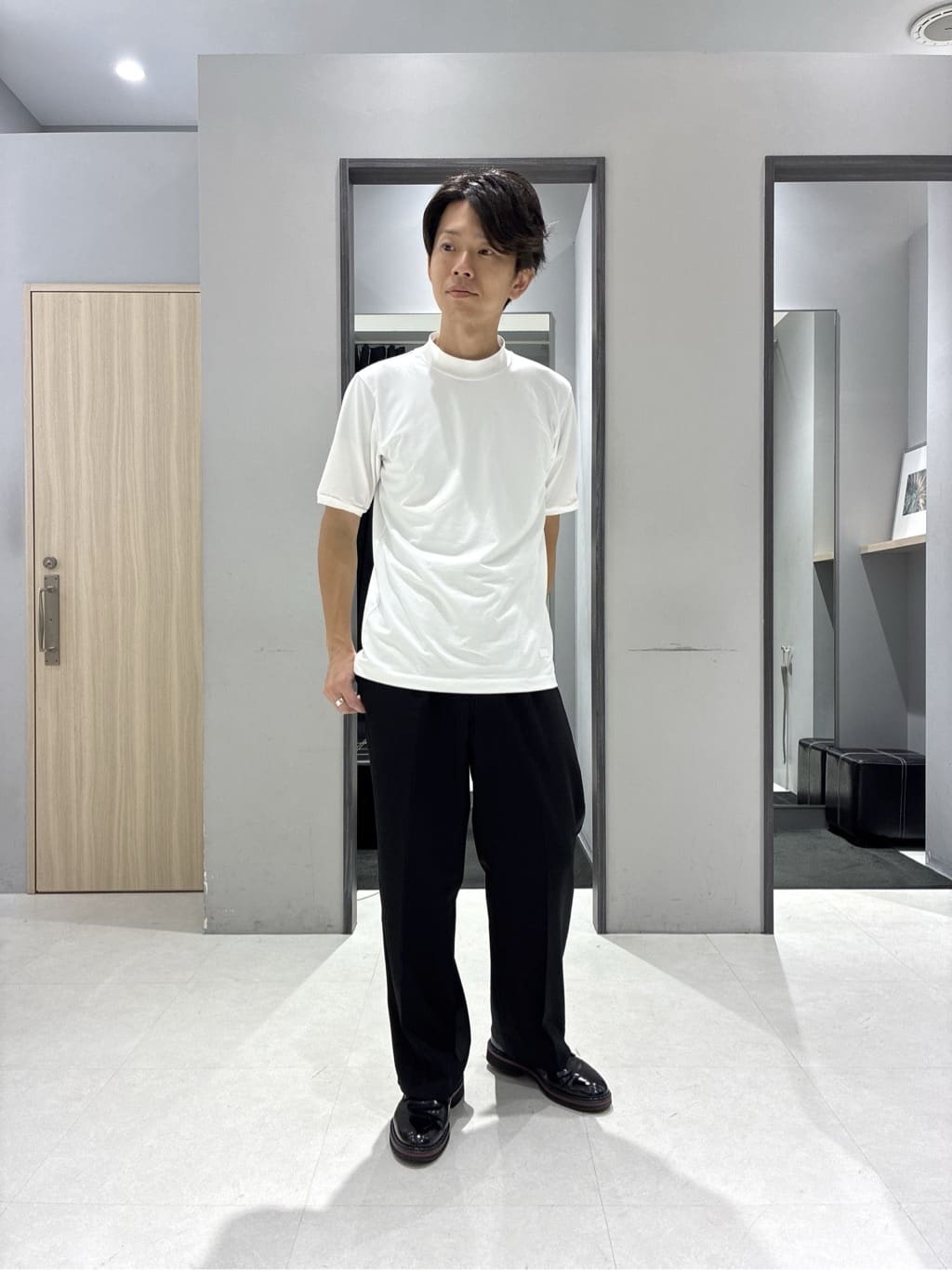 わいずみさんの「TAKEO KIKUCHI｜【Made in JAPAN】播州織 ドビー千鳥シャツ」を使ったコーディネート