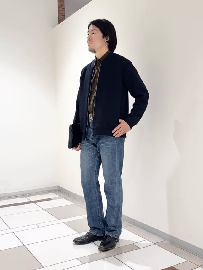 及川さんの「TAKEO KIKUCHI｜【Made in JAPAN】播州織 ドビー千鳥シャツ」を使ったコーディネート