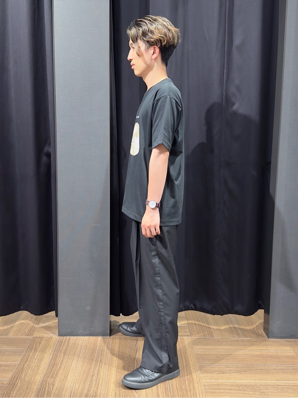 tomoyaさんの「THE SHOP TK｜アートグラフィック 半袖Tシャツ 洗濯機OK」を使ったコーディネート