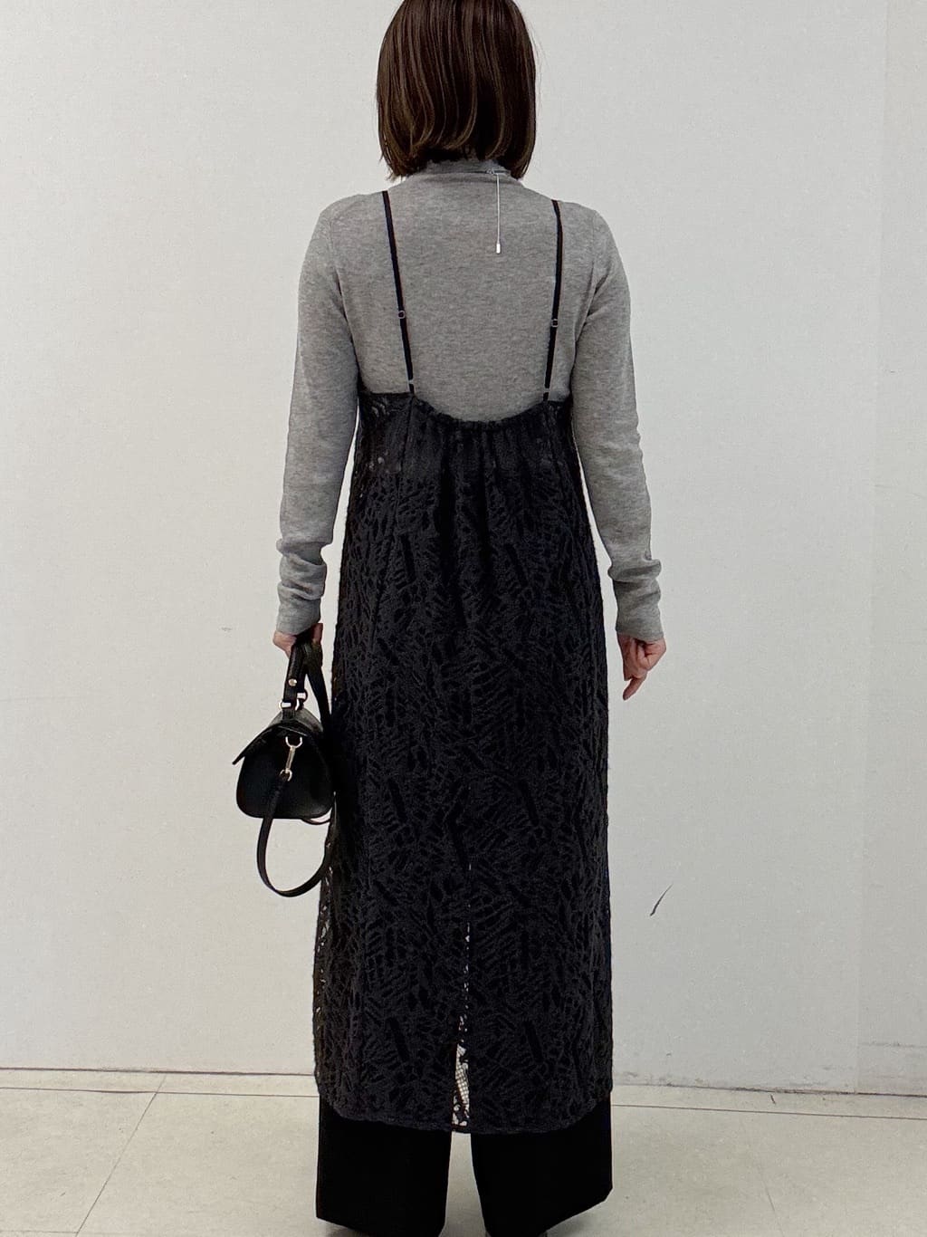 yoshiyaさんの「INDIVI｜【レイヤード◎】レースキャミドレス」を使ったコーディネート
