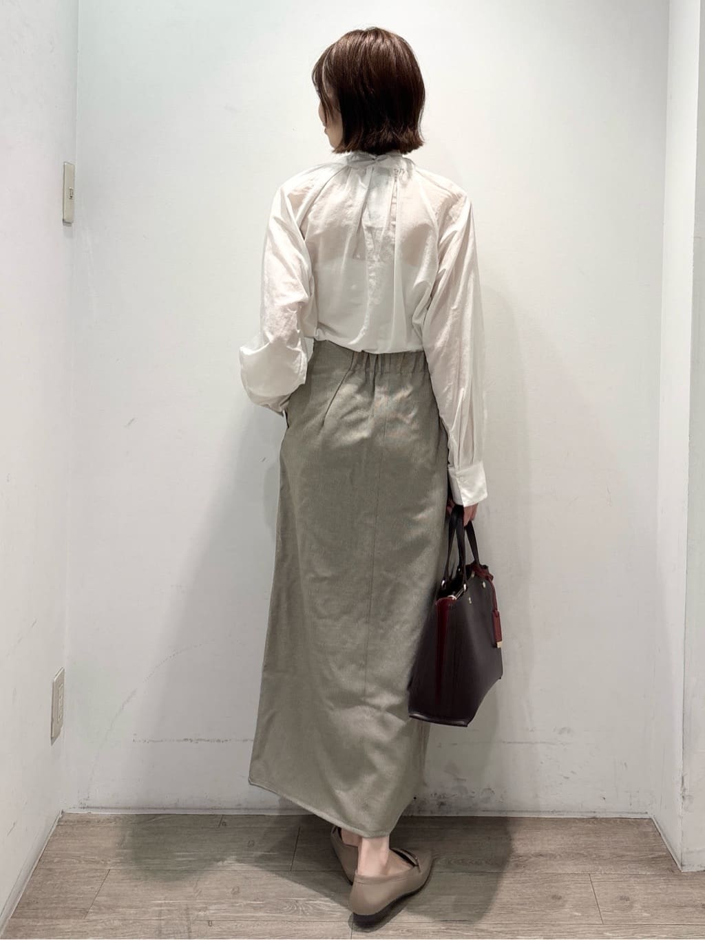 ぶまりんさんの「OPAQUE.CLIP｜フリルペプラムジレ／セットアップ対応可【洗濯機洗い可】」を使ったコーディネート