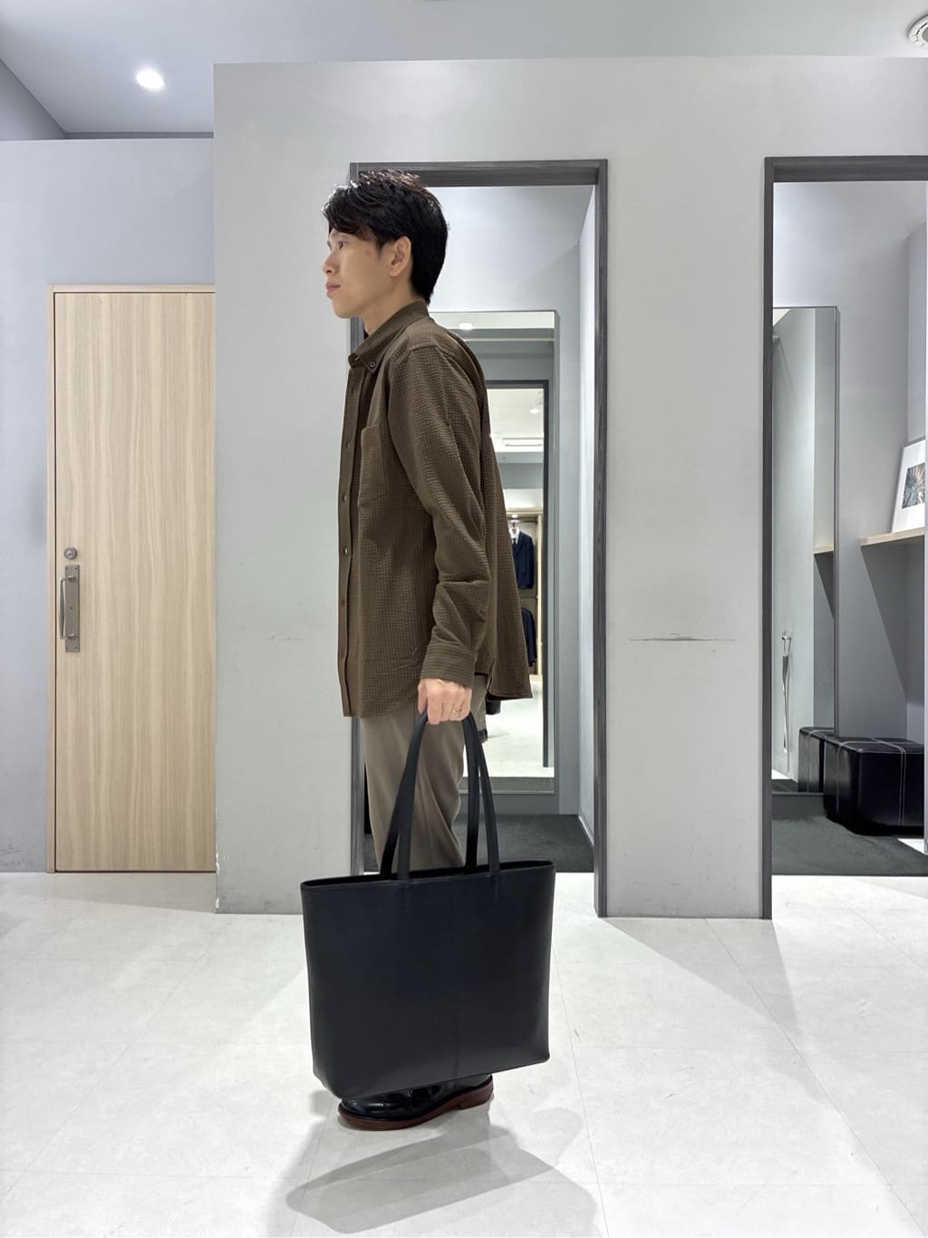 わいずみさんの「TAKEO KIKUCHI｜【COOL CITY WEAR】インドライ天竺モックネック プルオーバー /吸汗速乾」を使ったコーディネート