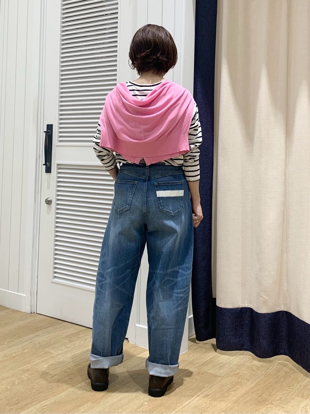 IMARIさんの「Dessin｜【選べる首元デザイン/洗える】クルーネックロングTシャツ」を使ったコーディネート