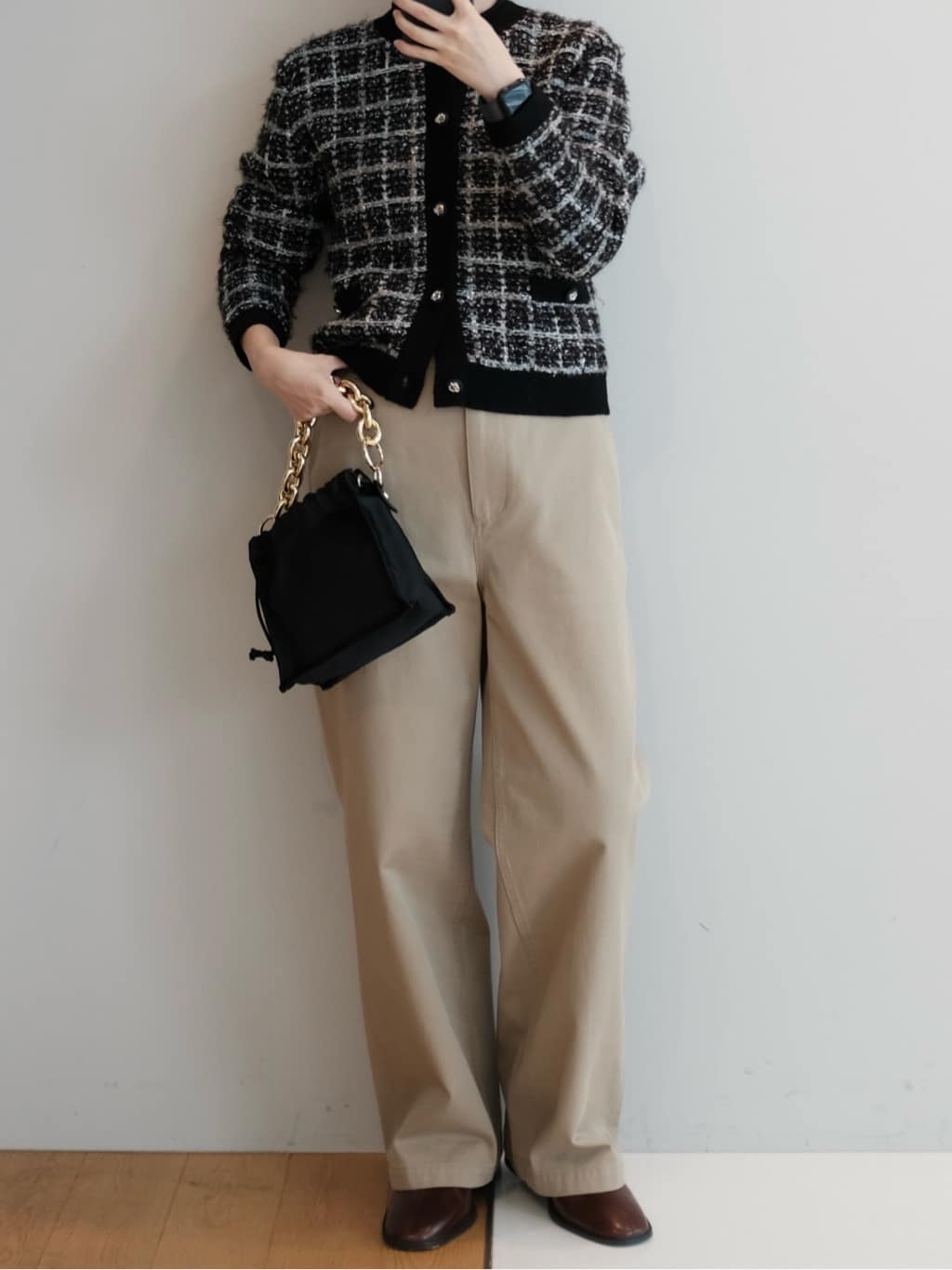 Kishimotoさんの「DRESSTERIOR｜◆ショートブーツ」を使ったコーディネート