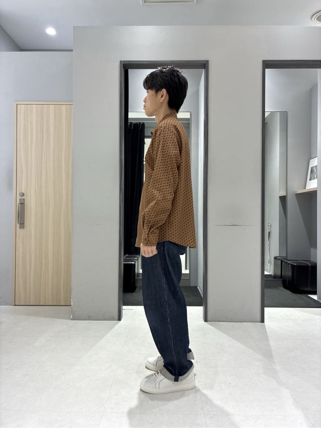 わいずみさんの「TAKEO KIKUCHI｜ボーラーハット柄 長袖シャツ」を使ったコーディネート
