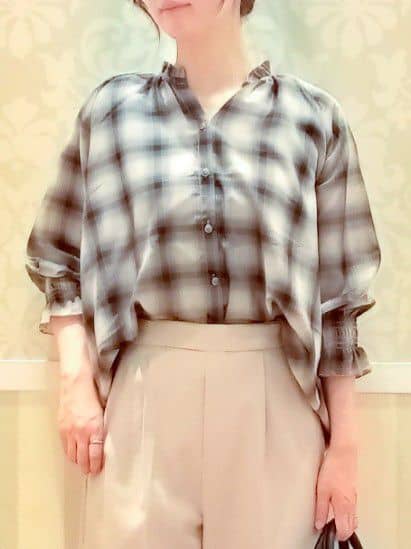Nakaさんの「grove｜【人間工学】中仕切りバイカラー2WAYトート」を使ったコーディネート