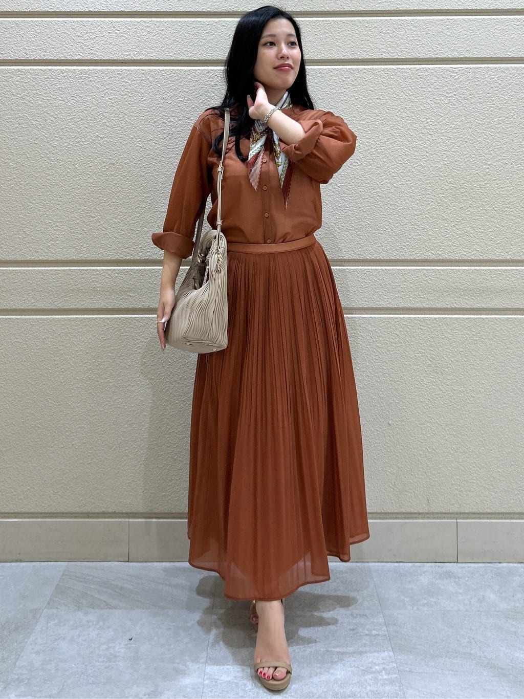 Momokaさんの「COUP DE CHANCE｜【手洗い可】シアーブラウス」を使ったコーディネート