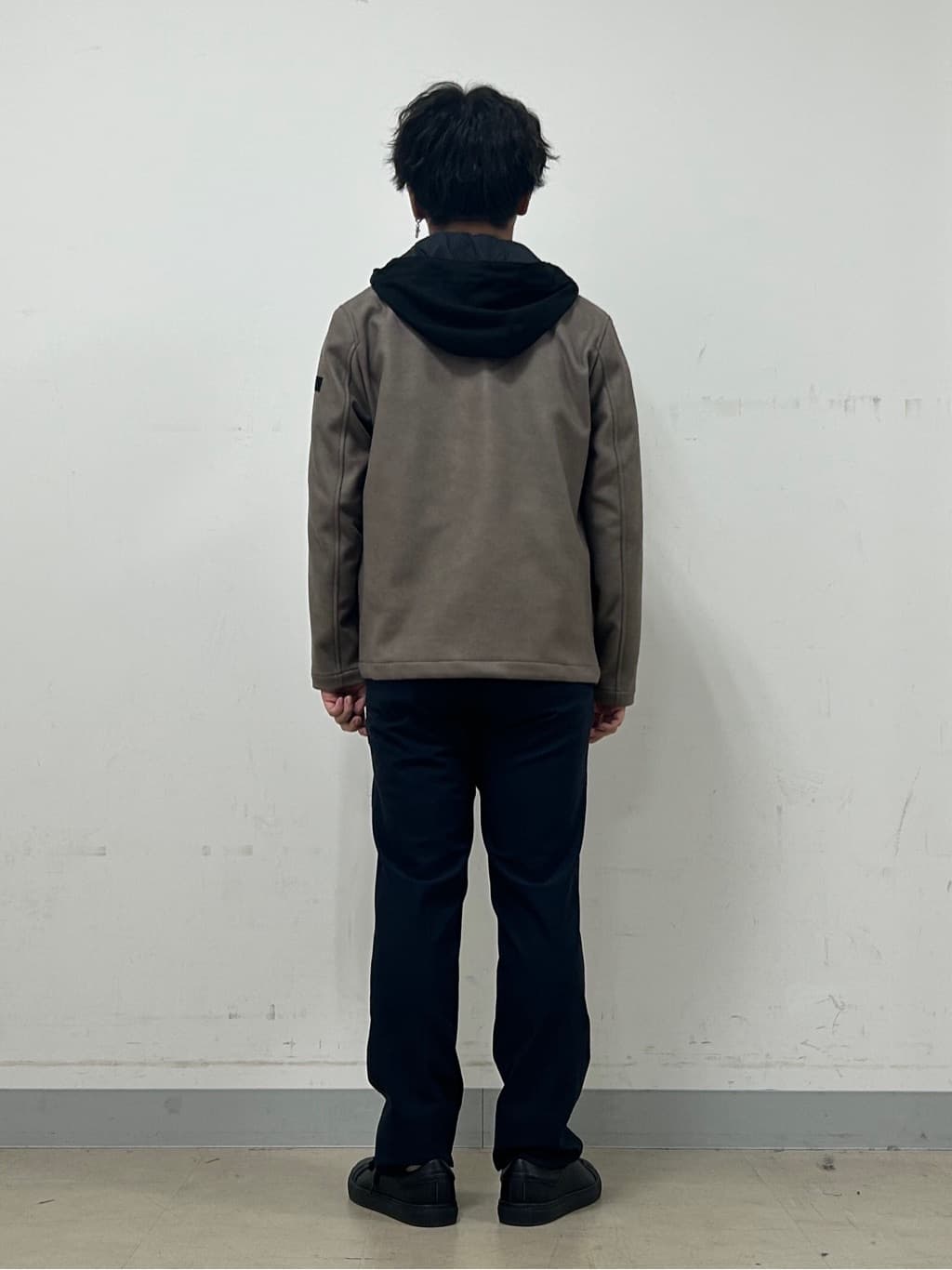 Hiroさんの「TAKEO KIKUCHI｜【JUST ONE LAYER】ダウンファブリック ジップアップ フード ブルゾン」を使ったコーディネート